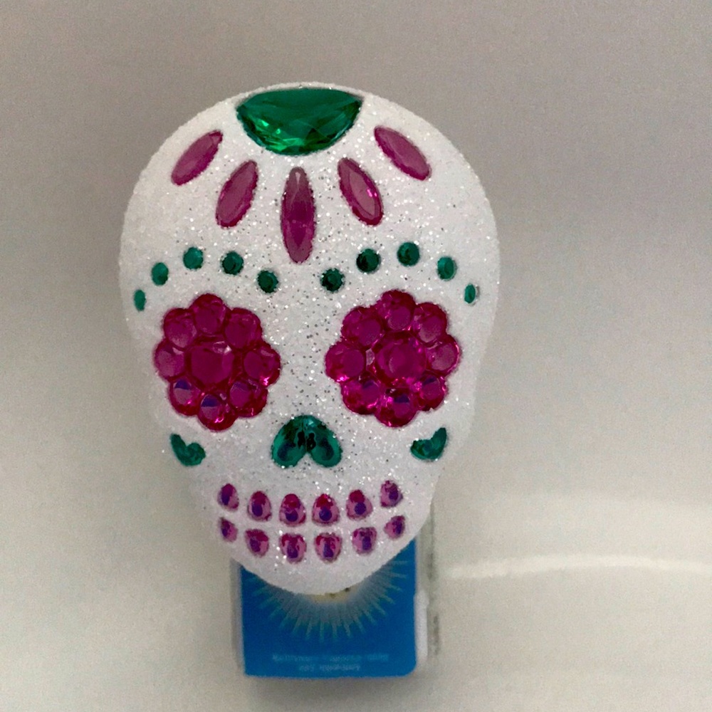 Day of the dead wallflower plug-in